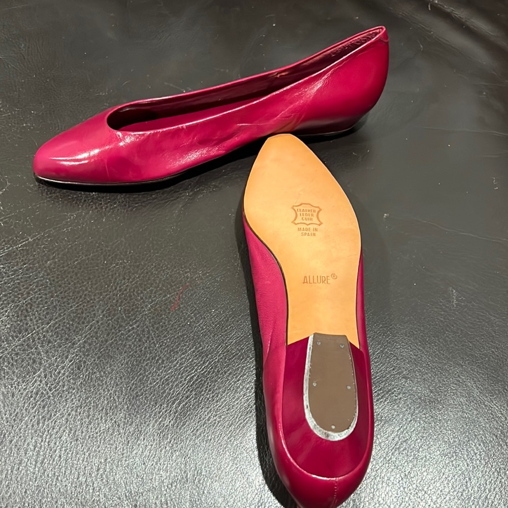 Allure Kitten Heels ~ Leather Shoes